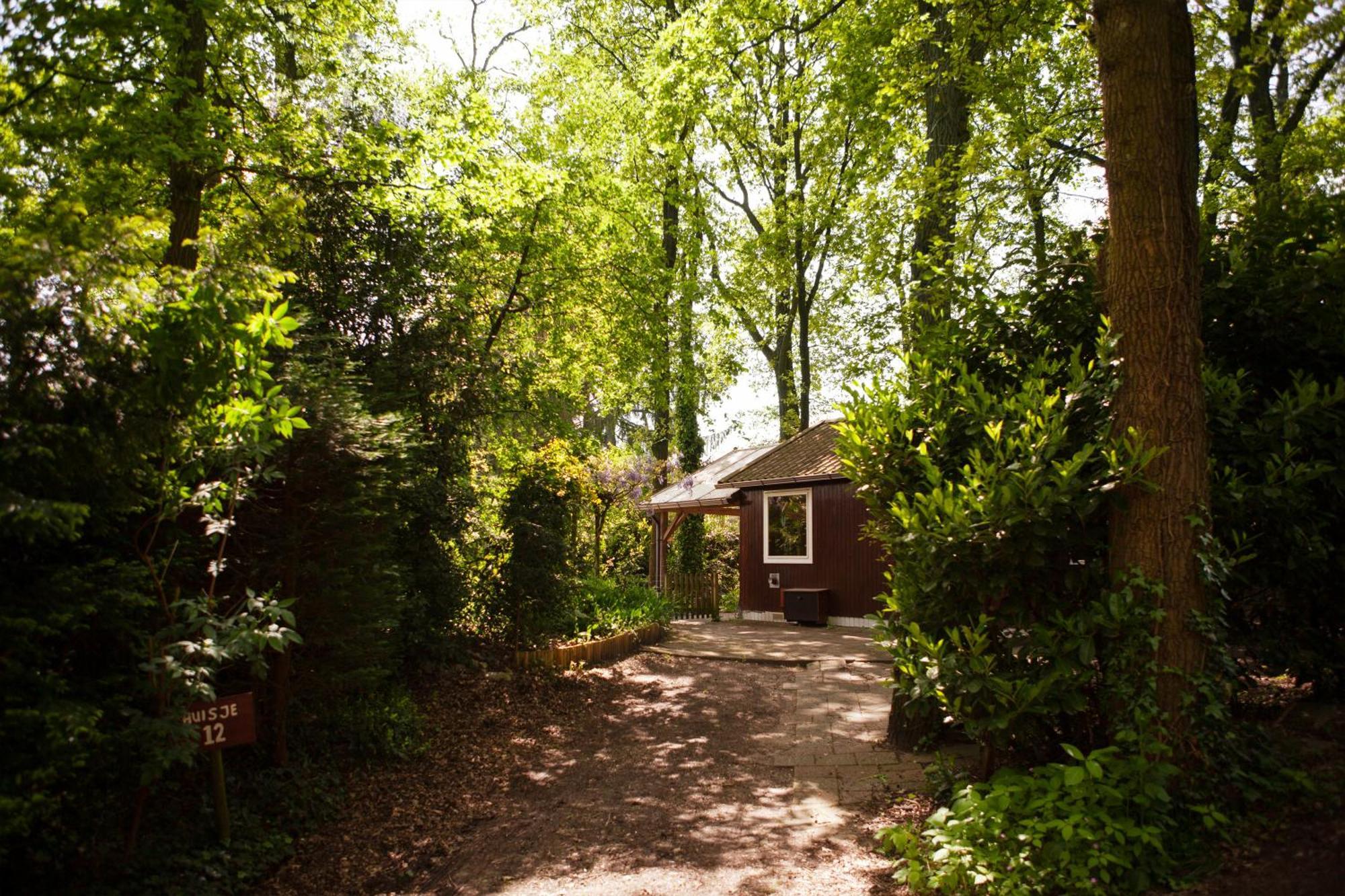 Knus Boshuisje Onder De Eiken Ermelo Bagian luar foto